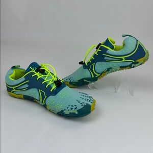 Teal and Neon Green Water Sport Shoes. Size 41. Unisex. Elastic Toggle Strings.